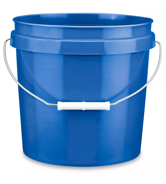 2 Gallon Bucket w/ Lid